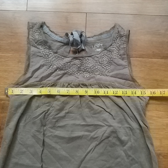 Tank top with embroidered details - Picture 5 of 6